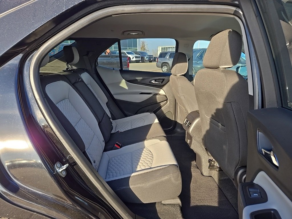Used 2018 Chevrolet Equinox LT image 21