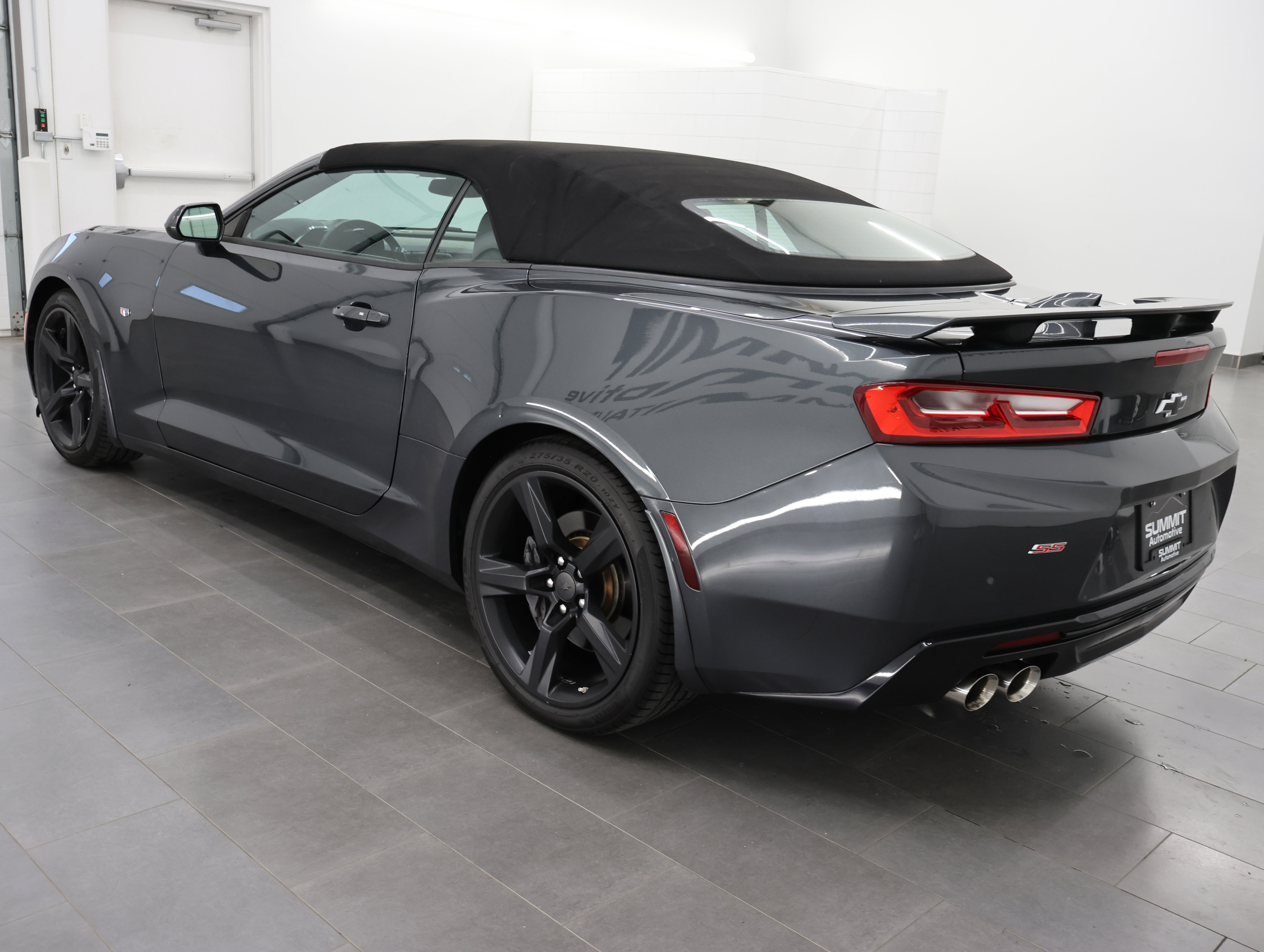 Used 2016 Chevrolet Camaro SS RWD image 6