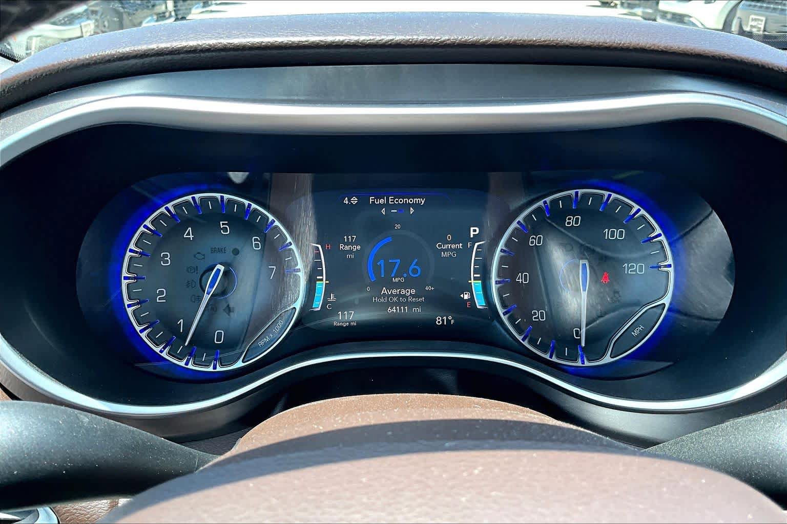 Used 2017 Chrysler Pacifica Touring-L Plus w/ Advanced Safetytec Group FWD image 24