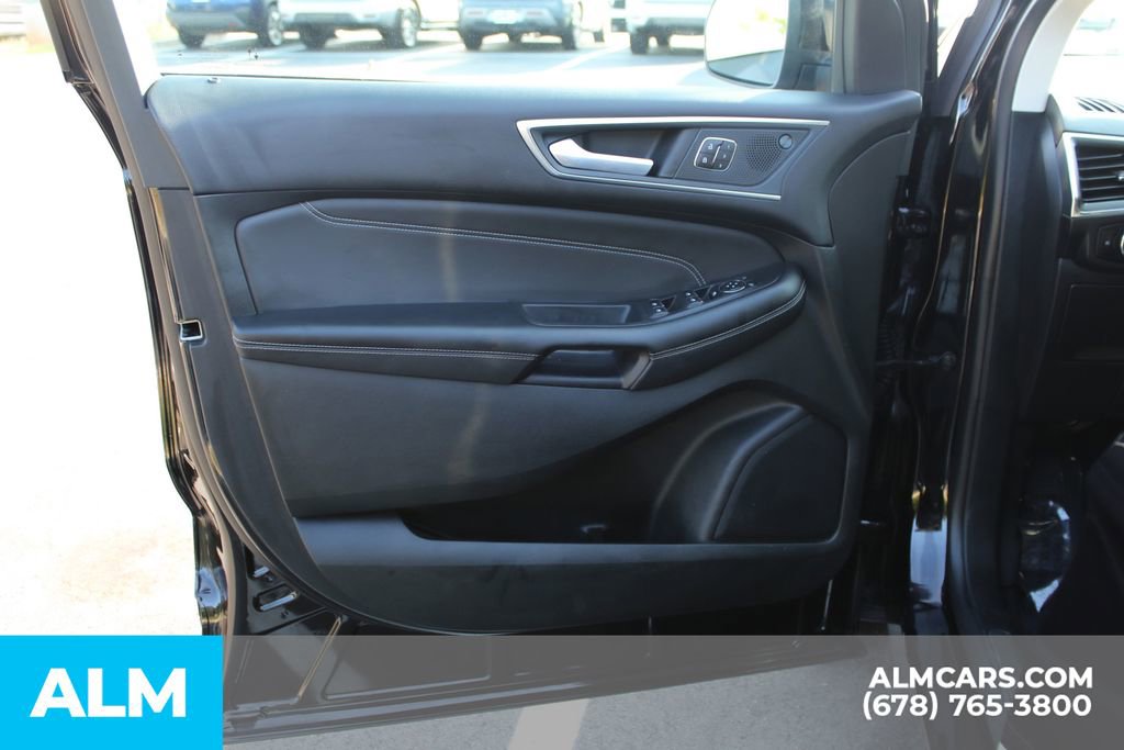 Used 2024 Ford Edge Titanium image 37