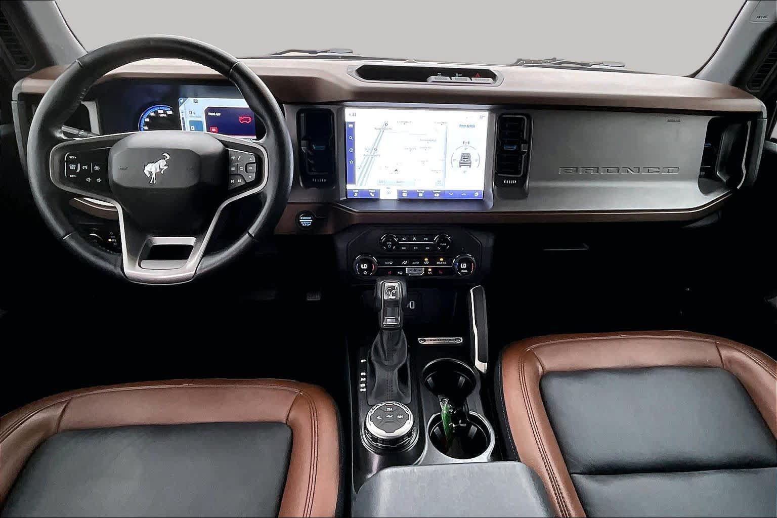 Used 2023 Ford Bronco Outer Banks AWD/4WD image 16