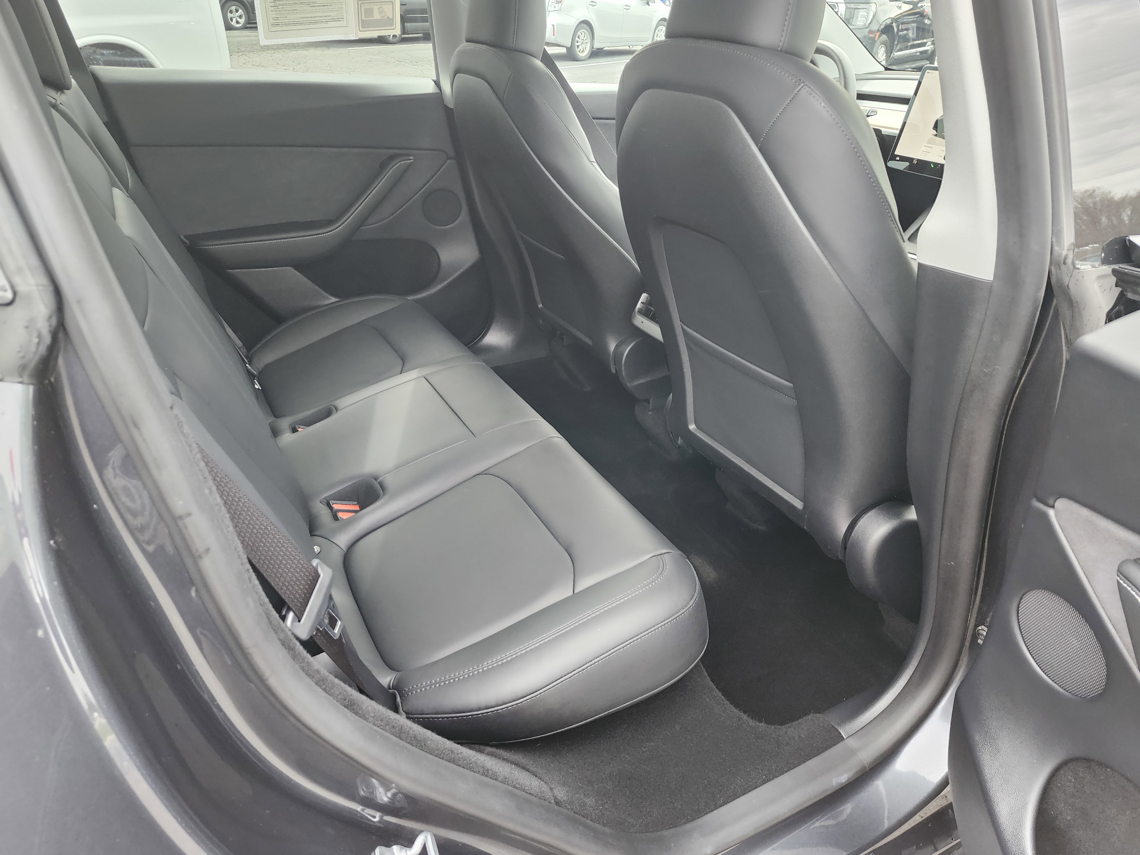 Used 2024 Tesla Model Y Long Range AWD/4WD image 21