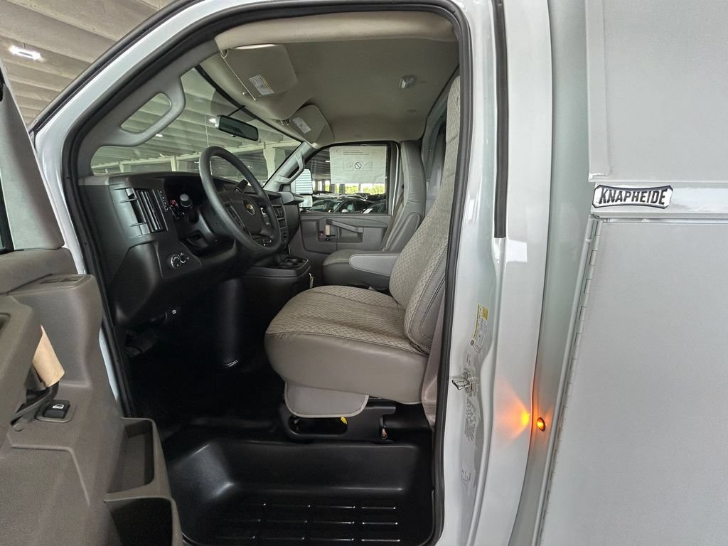 New 2026 Chevrolet Express 3500 w/ Power Convenience Package RWD image 10