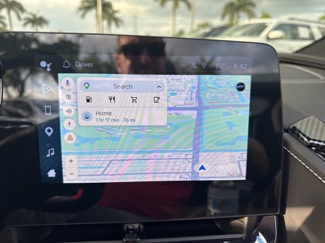 Used 2024 Chevrolet Corvette Stingray Preferred Conv w/ Z51 Performance Package RWD image 10