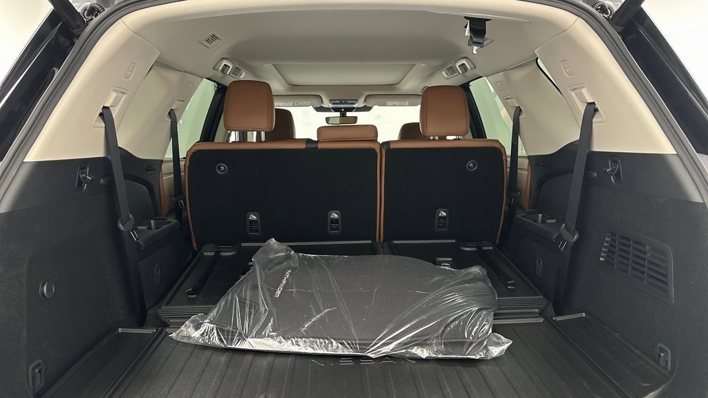 New 2025 Nissan Pathfinder Platinum w/ Cargo Package image 13