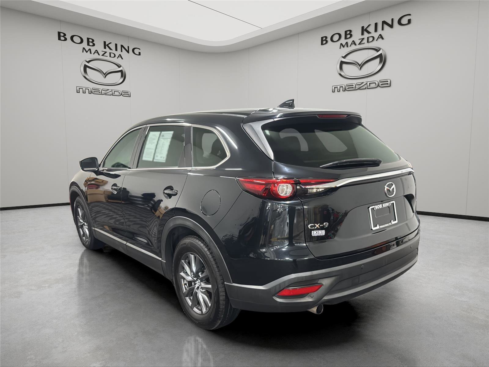 Used 2020 MAZDA CX-9 Touring w/ Touring Premium Package image 3