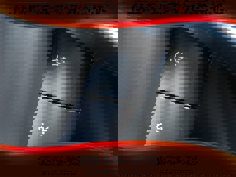 Used 2022 Chevrolet Corvette Stingray Coupe w/ Engine Appearance Package image 15