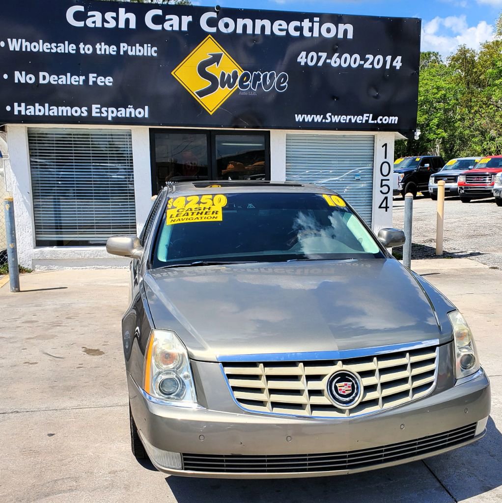Used 2010 Cadillac DTS Platinum image 4