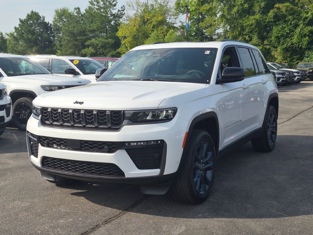 New 2026 Jeep Grand Cherokee Limited AWD/4WD image 4