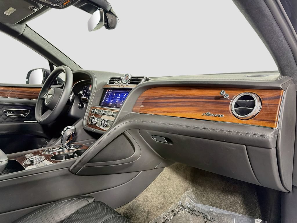 Used 2023 Bentley Bentayga AWD/4WD image 31