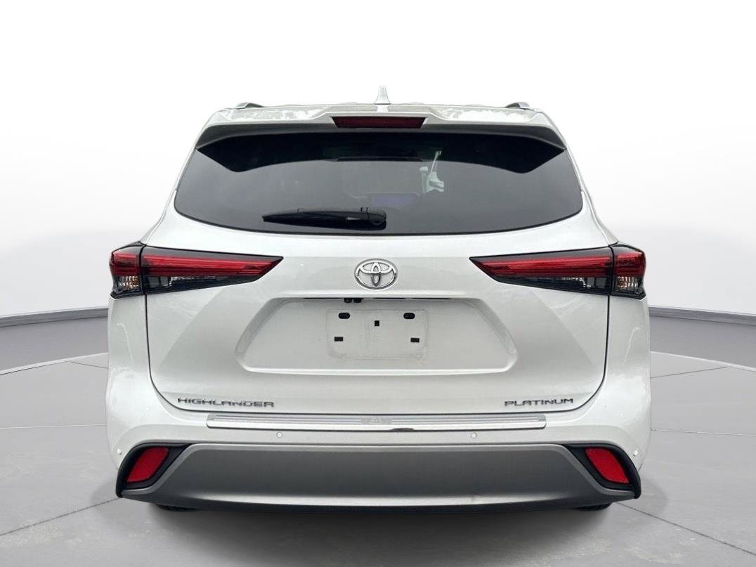 Used 2023 Toyota Highlander Platinum FWD image 59