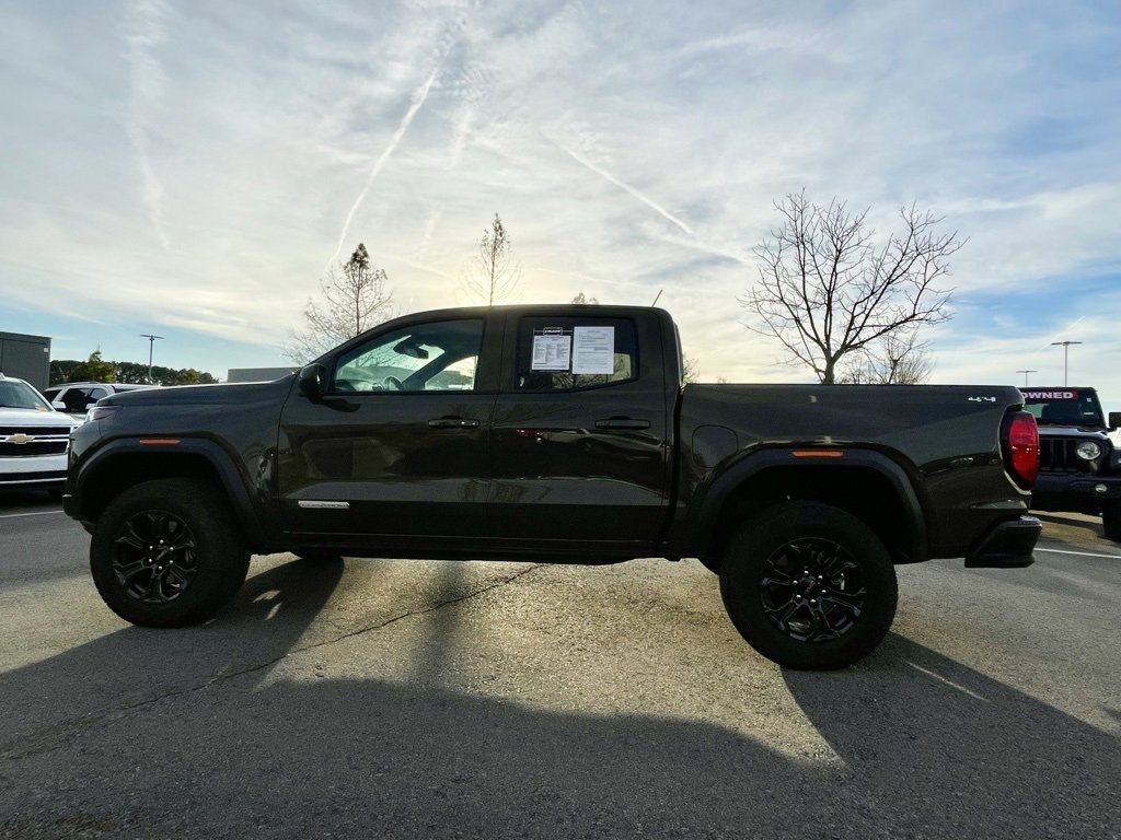 Used 2024 GMC Canyon Elevation w/ Elevation Premium Package image 4