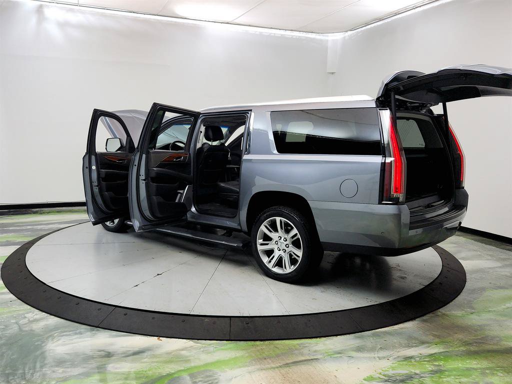 Used 2019 Cadillac Escalade ESV Premium Luxury AWD/4WD image 12