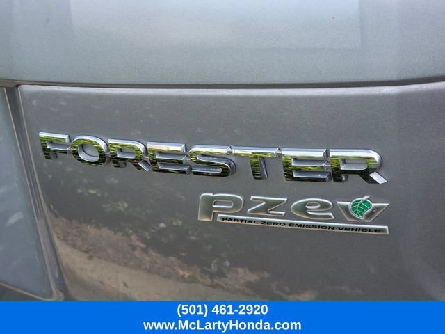 Used 2017 Subaru Forester 2.5i Premium w/ All-Weather Package AWD/4WD image 10
