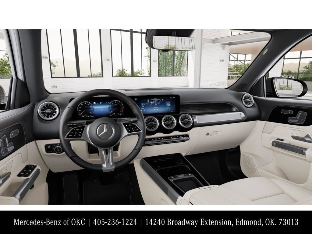 Used 2026 Mercedes-Benz GLB 250 4MATIC image 3