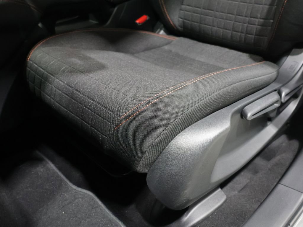 Used 2024 Honda HR-V Sport image 11