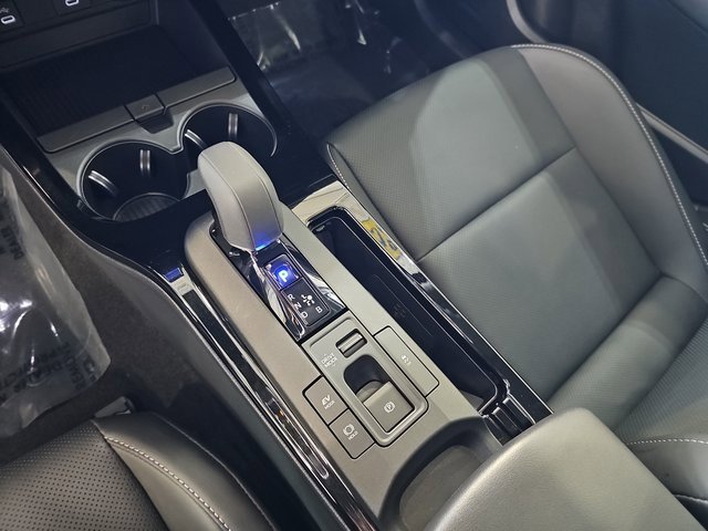 Used 2024 Toyota Prius XLE image 23