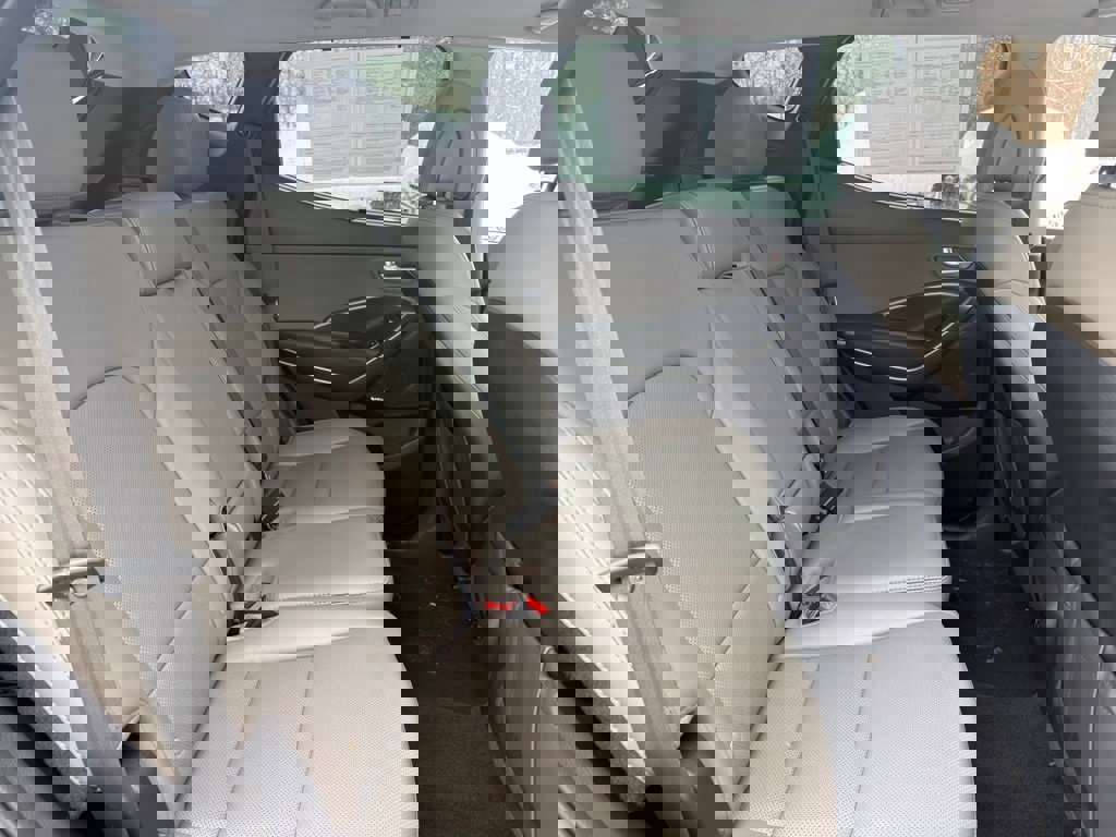 Used 2017 Hyundai Santa Fe Sport image 33