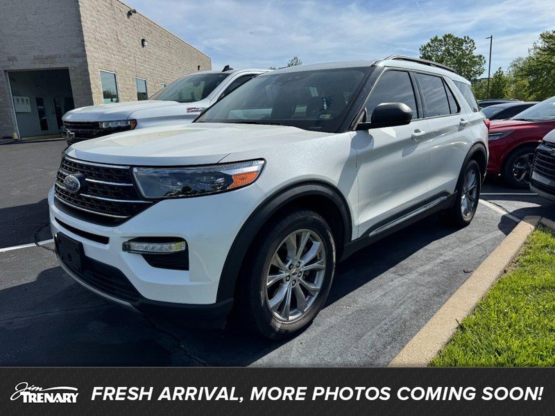 Used 2020 Ford Explorer XLT w/ Equipment Group 202A AWD/4WD image 1