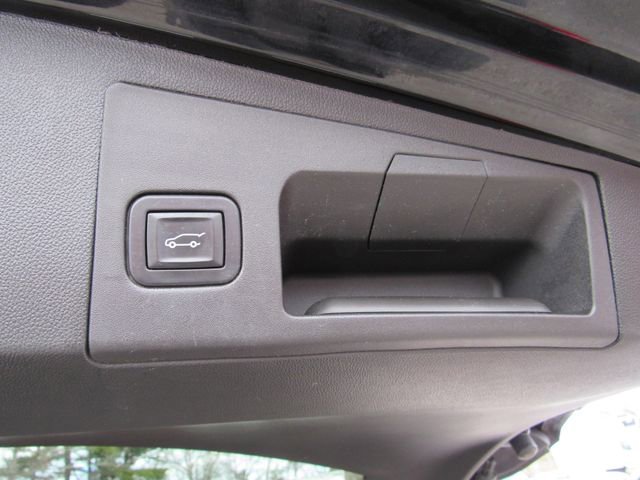 Used 2019 Cadillac XT5 Luxury image 32