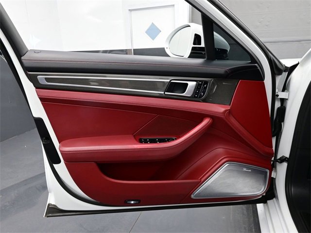 Used 2018 Porsche Panamera 4S image 7