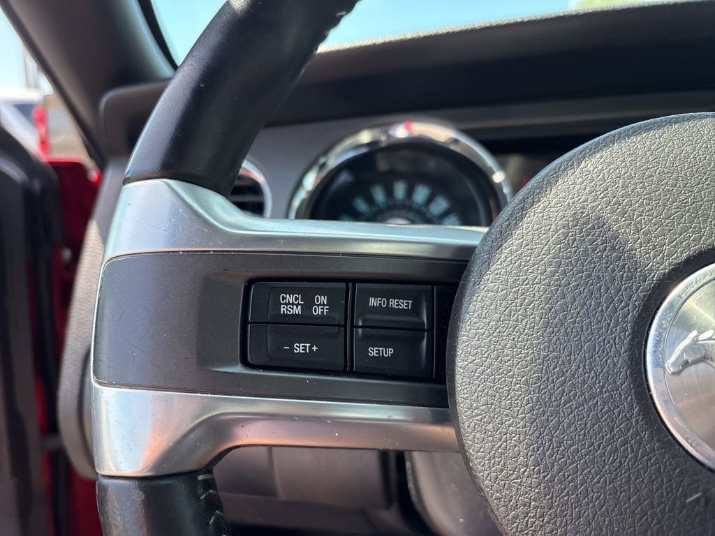 Used 2013 Ford Mustang GT image 22