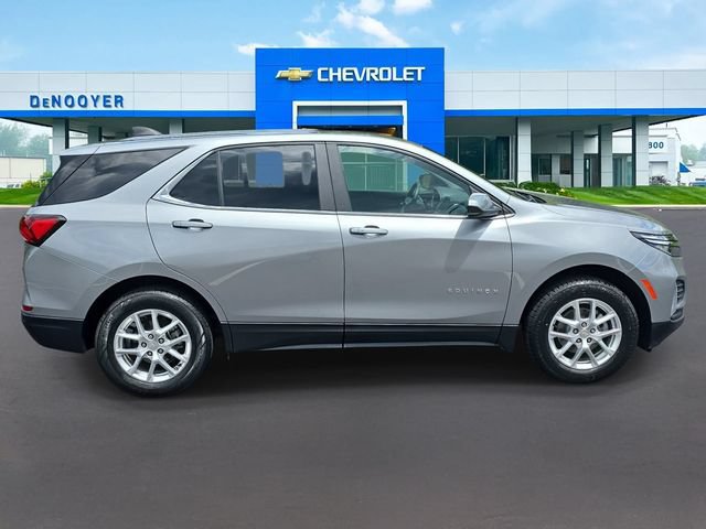 Used 2024 Chevrolet Equinox LT AWD/4WD image 6