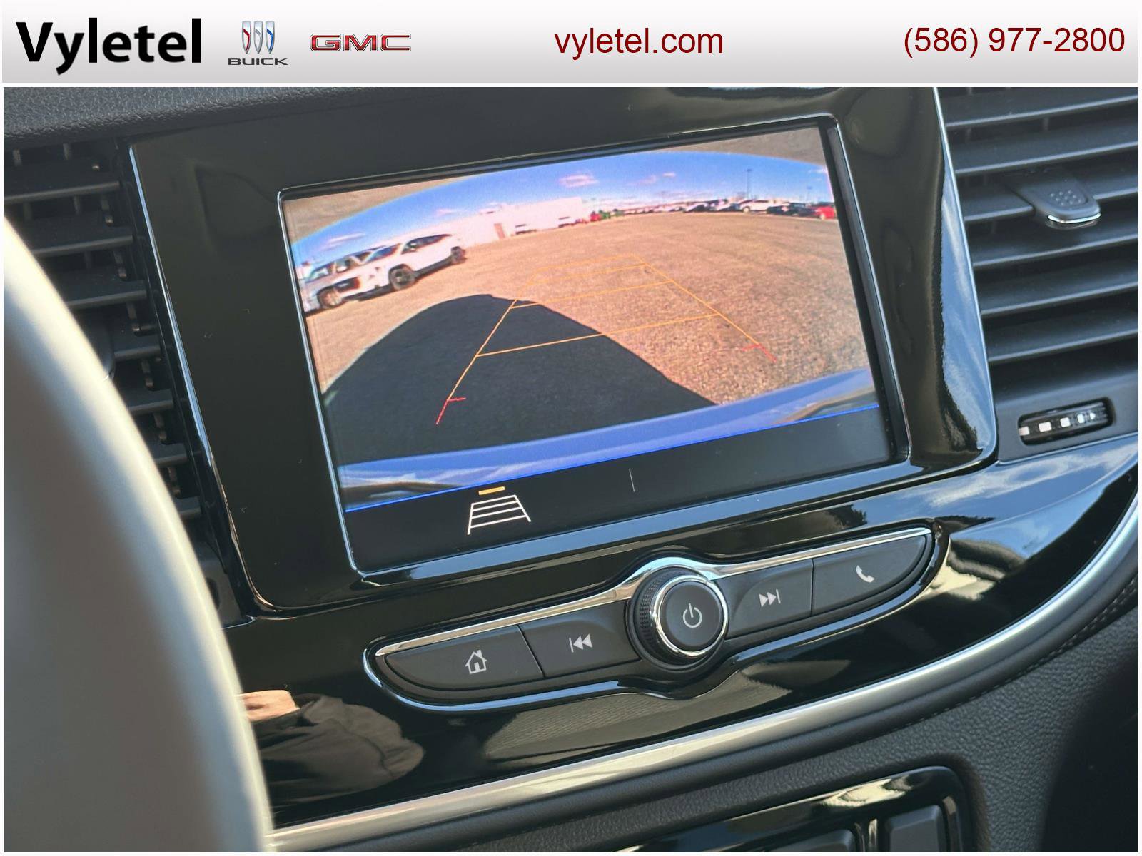 Certified 2021 Buick Encore Preferred w/ Safety Package image 25