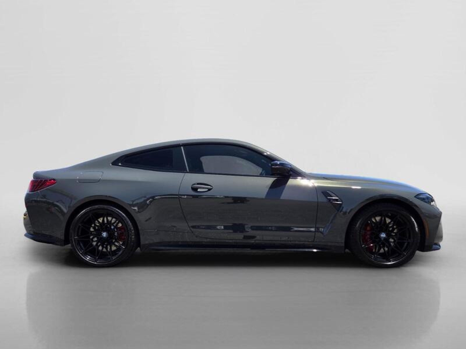 Used 2025 BMW M4 Competition RWD image 6