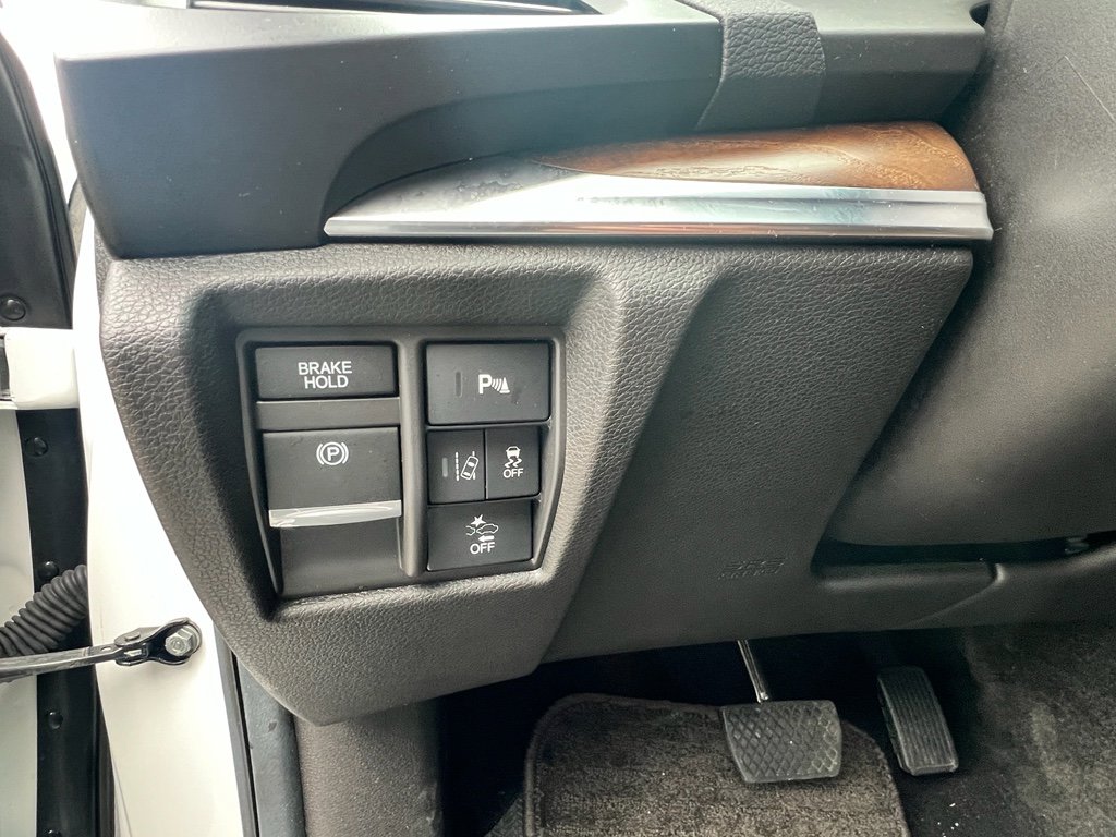 Used 2020 Acura MDX SH-AWD w/ Technology Package image 24