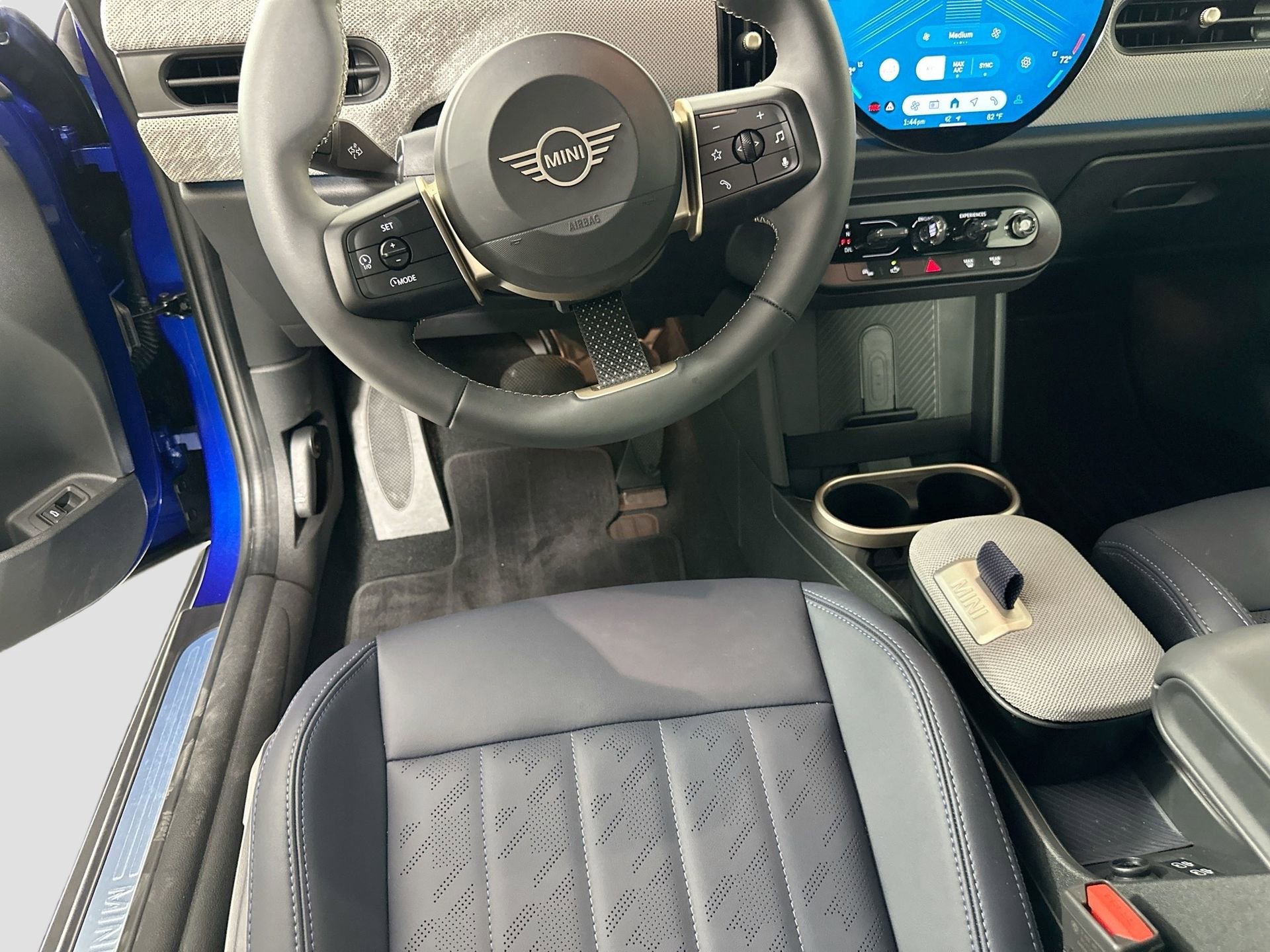 Certified 2025 MINI Cooper S image 11