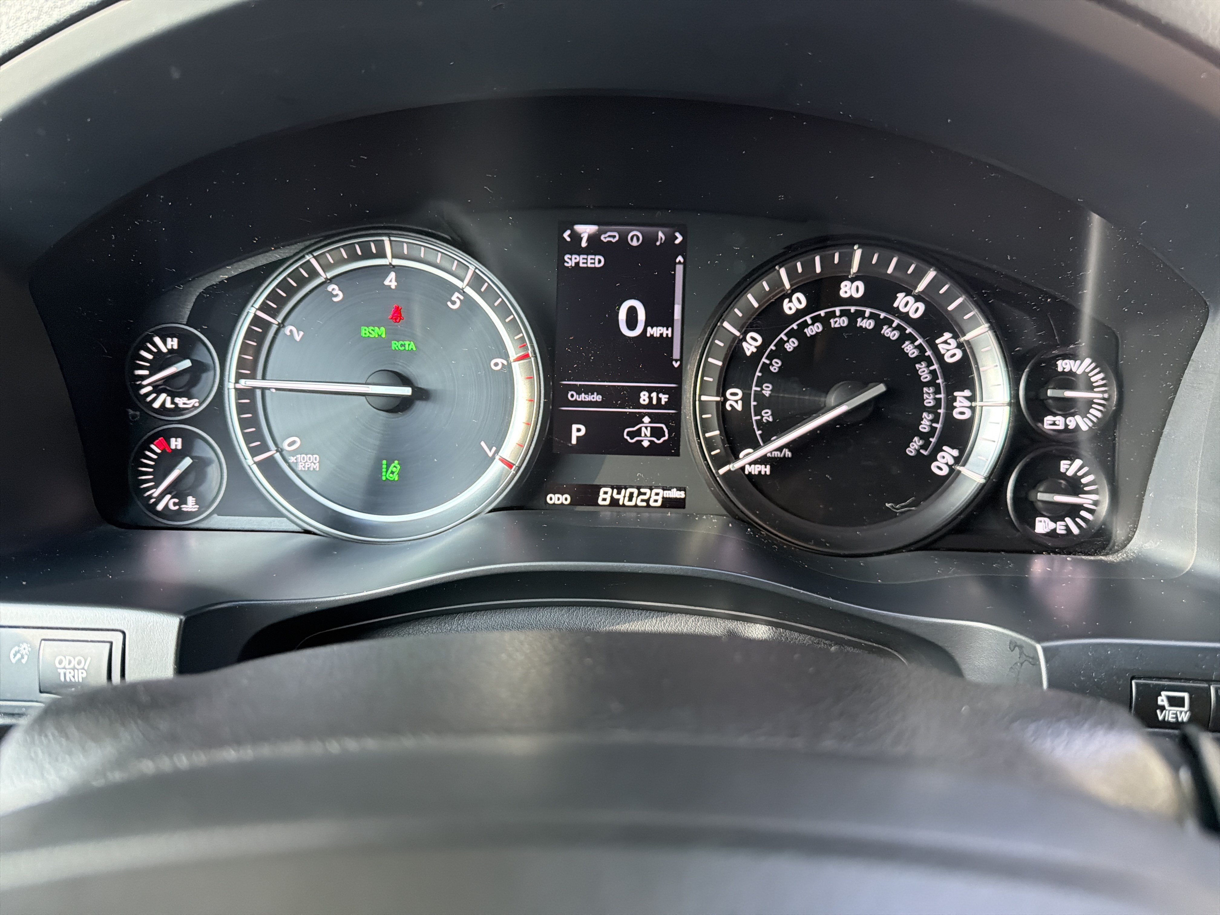 Used 2021 Lexus LX 570 4WD w/ Sport Package image 21