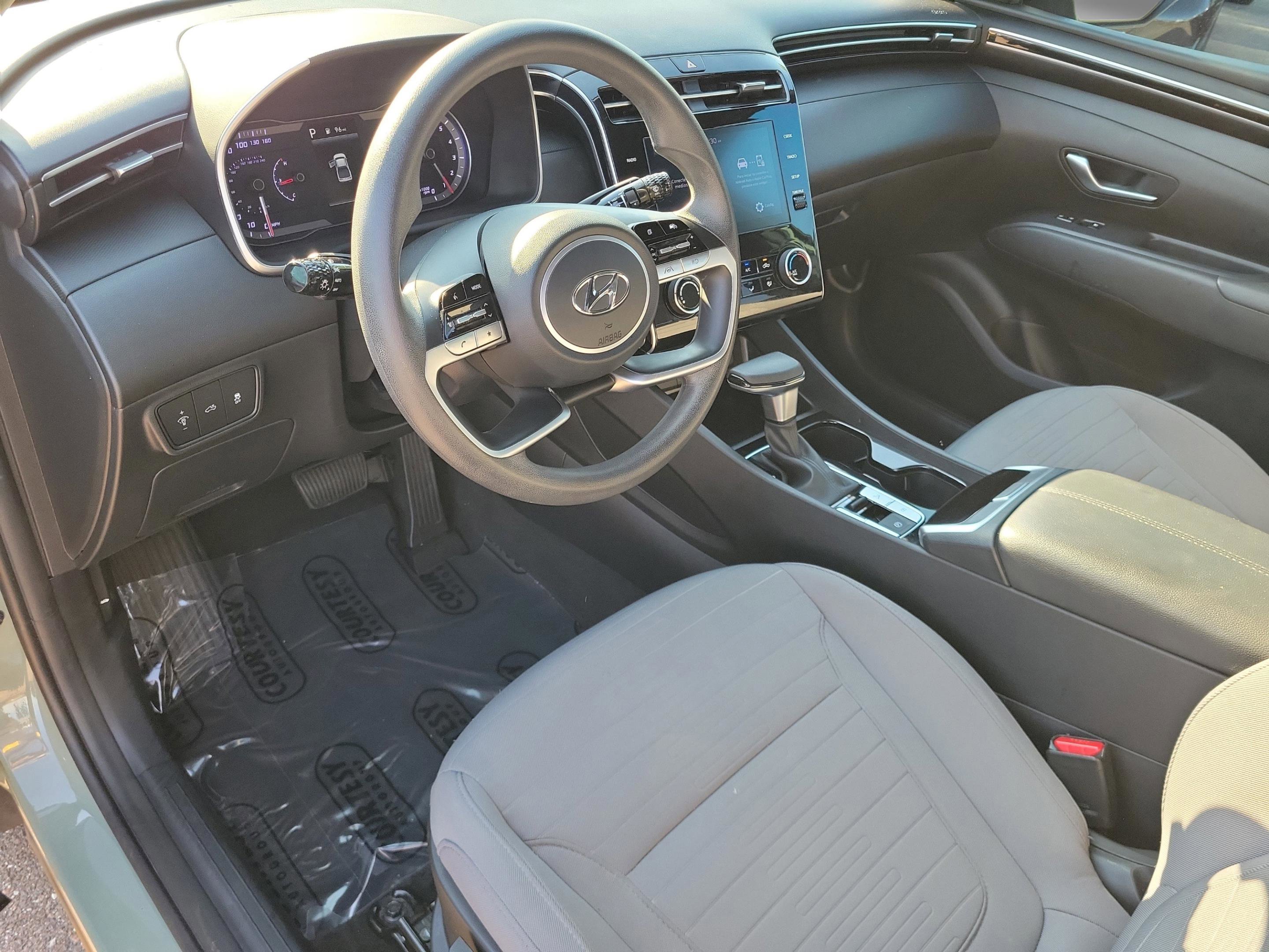 Used 2023 Hyundai Santa Cruz SE image 18