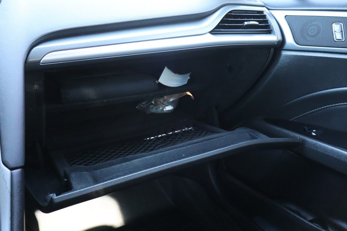 Used 2014 Ford Fusion Energi Titanium w/ Driver Assist Package image 38