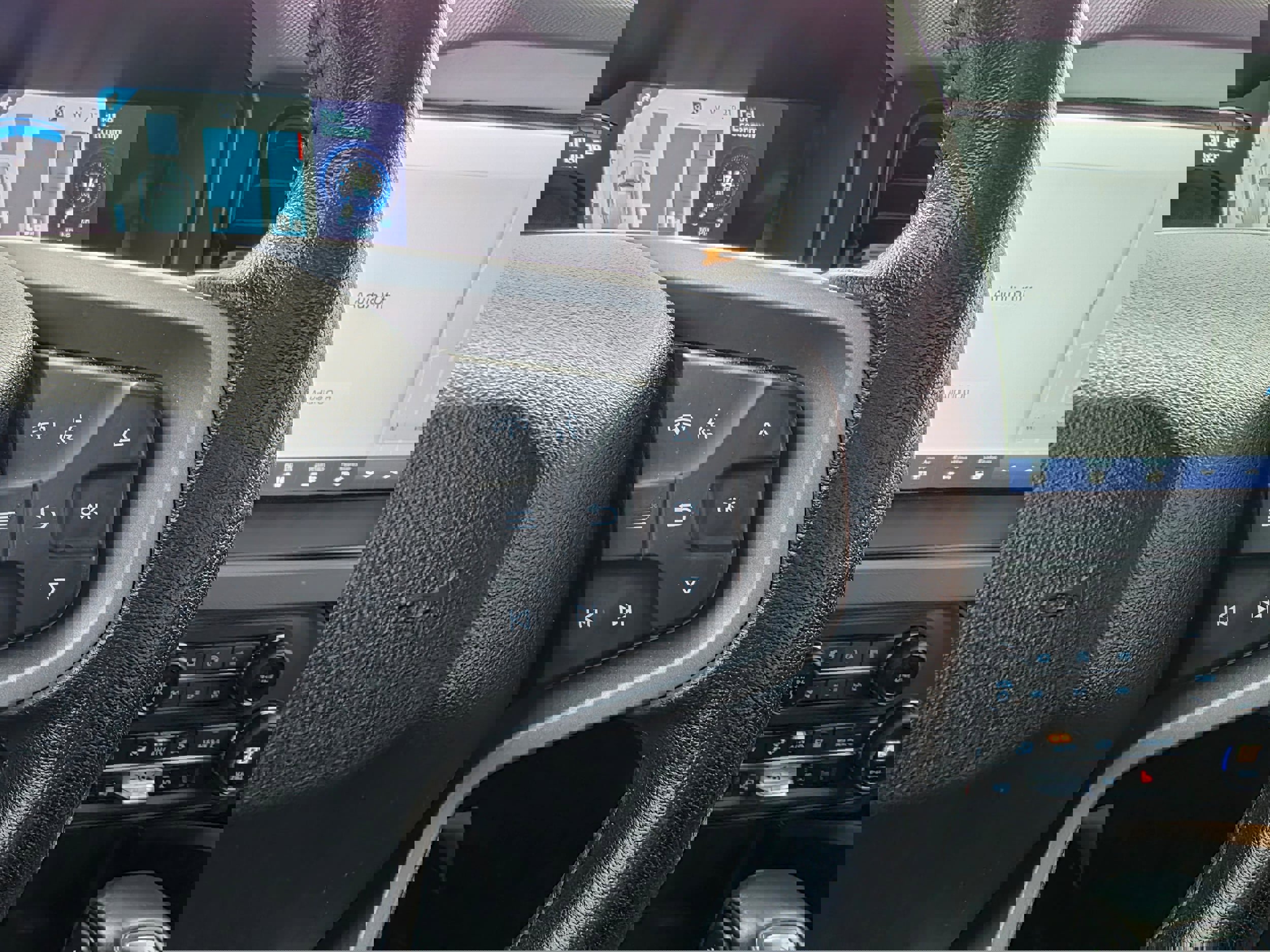 Used 2023 Ford Bronco Badlands image 16