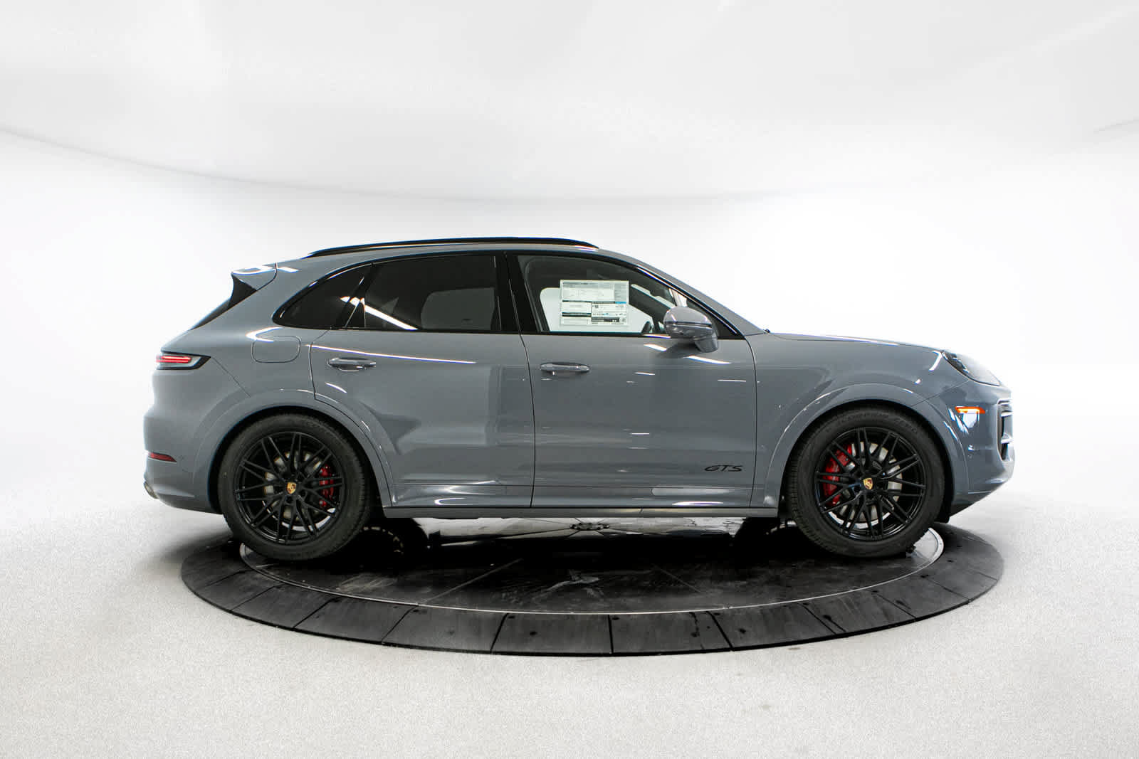 New 2026 Porsche Cayenne GTS AWD/4WD image 8