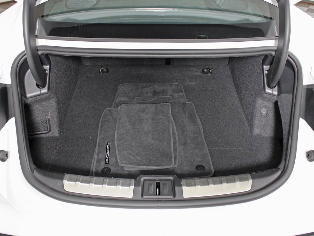 Used 2020 Porsche Taycan Turbo image 15