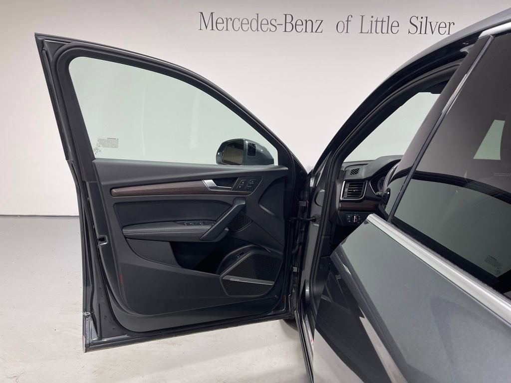 Used 2025 Audi Q5 2.0T Premium Plus image 17