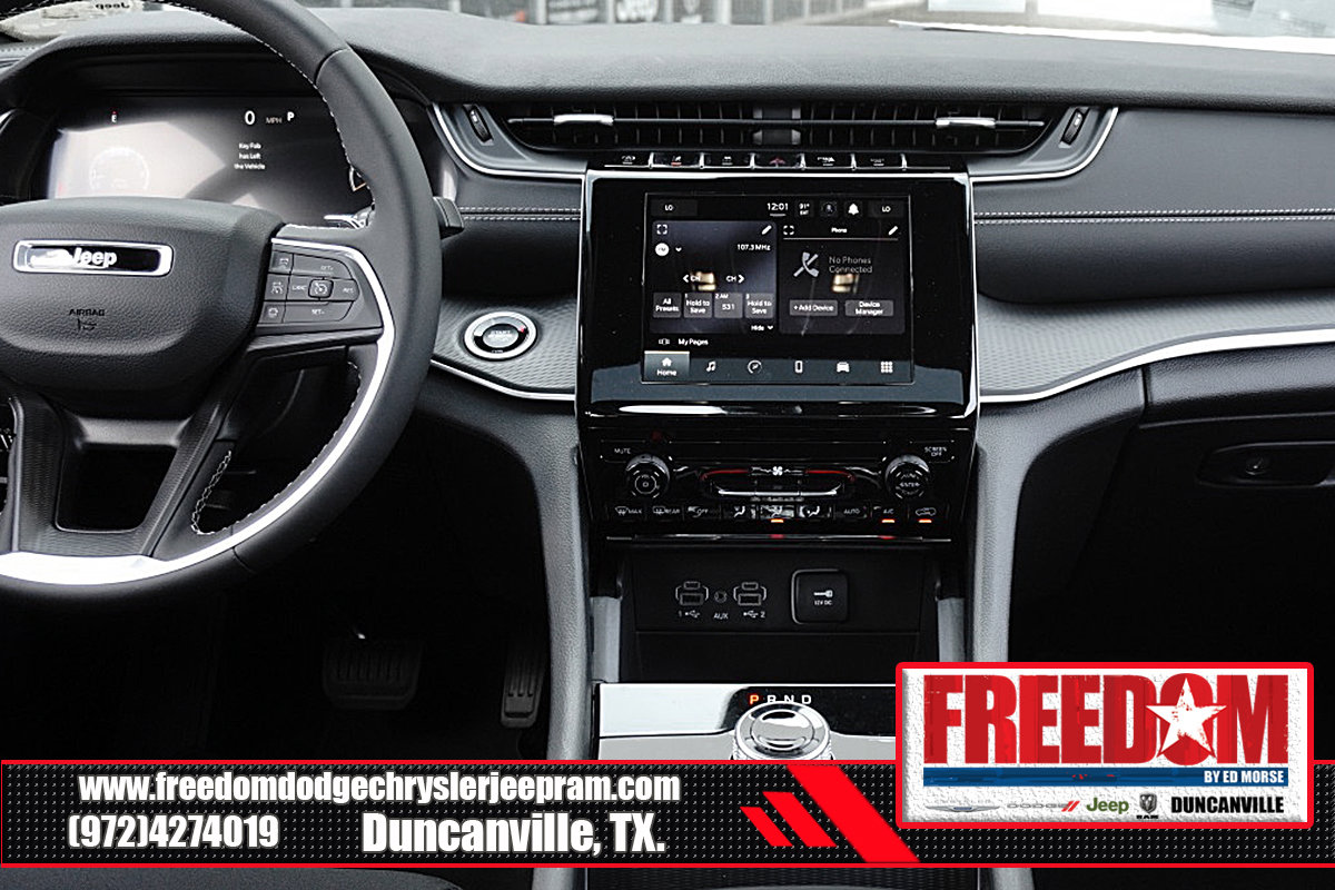 New 2025 Jeep Grand Cherokee L Laredo RWD image 21