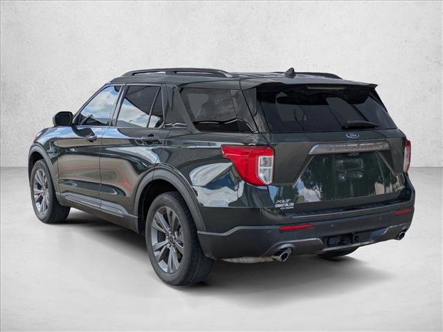 Used 2021 Ford Explorer XLT w/ Equipment Group 202A image 7