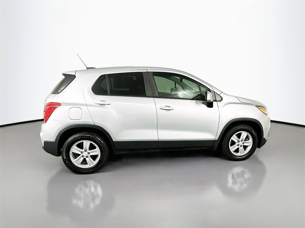 Used 2020 Chevrolet Trax LS w/ Tint and Cruise Package image 8