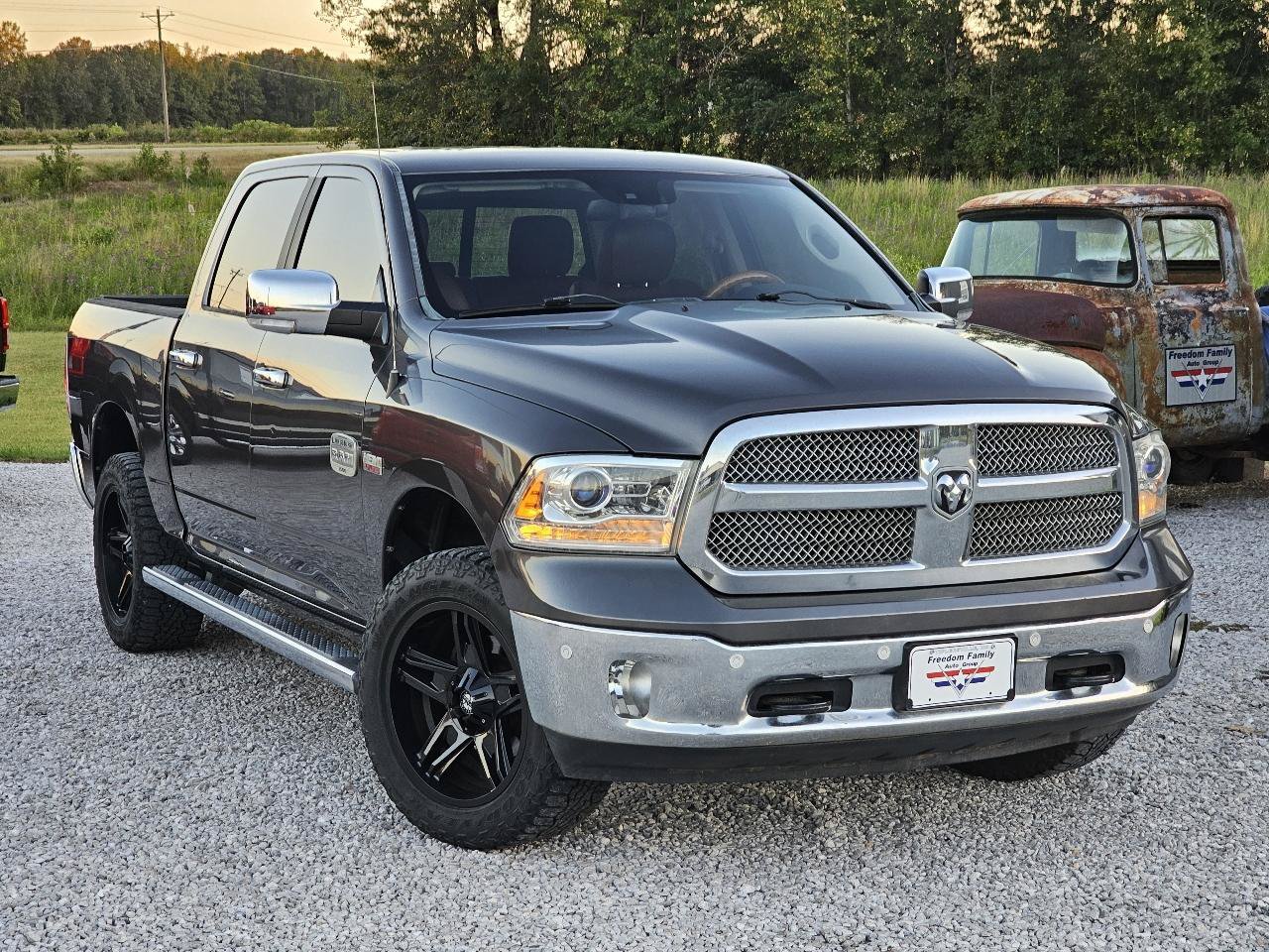 Used 2015 RAM 1500 Laramie Longhorn w/ Convenience Group AWD/4WD image 2