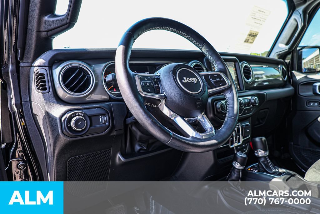 Used 2023 Jeep Wrangler Unlimited Sahara w/ Cold Weather Group AWD/4WD image 25