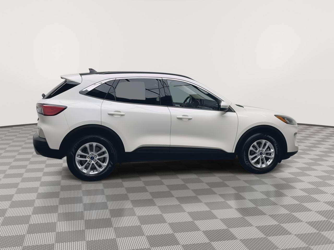 Used 2020 Ford Escape SE AWD/4WD image 41