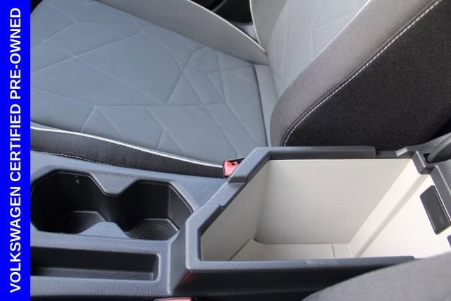 Used 2025 Volkswagen Jetta Sport image 35