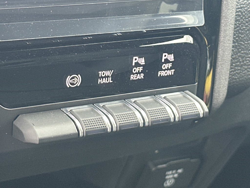 New 2026 RAM 3500 Tradesman AWD/4WD image 21