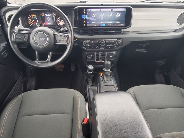 Used 2025 Jeep Wrangler Sport AWD/4WD image 25