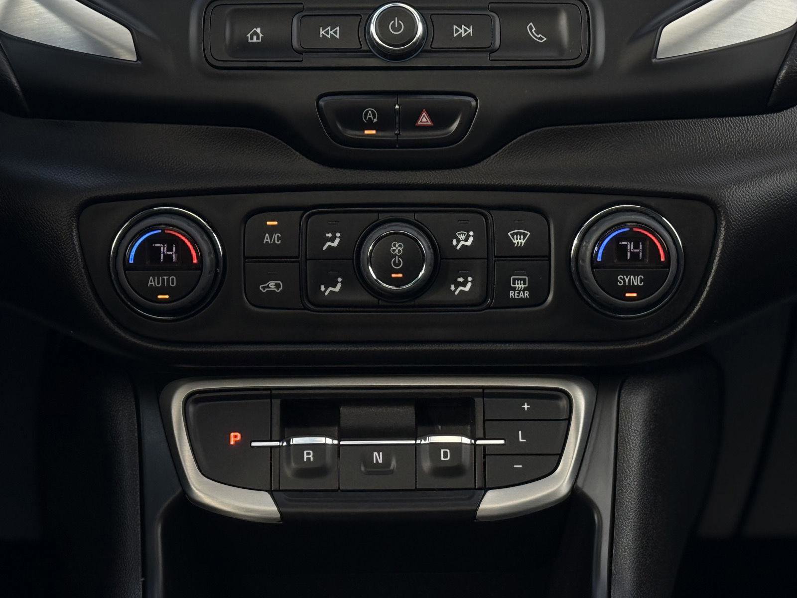 Certified 2023 GMC Terrain SLE w/ Driver Convenience Package image 19