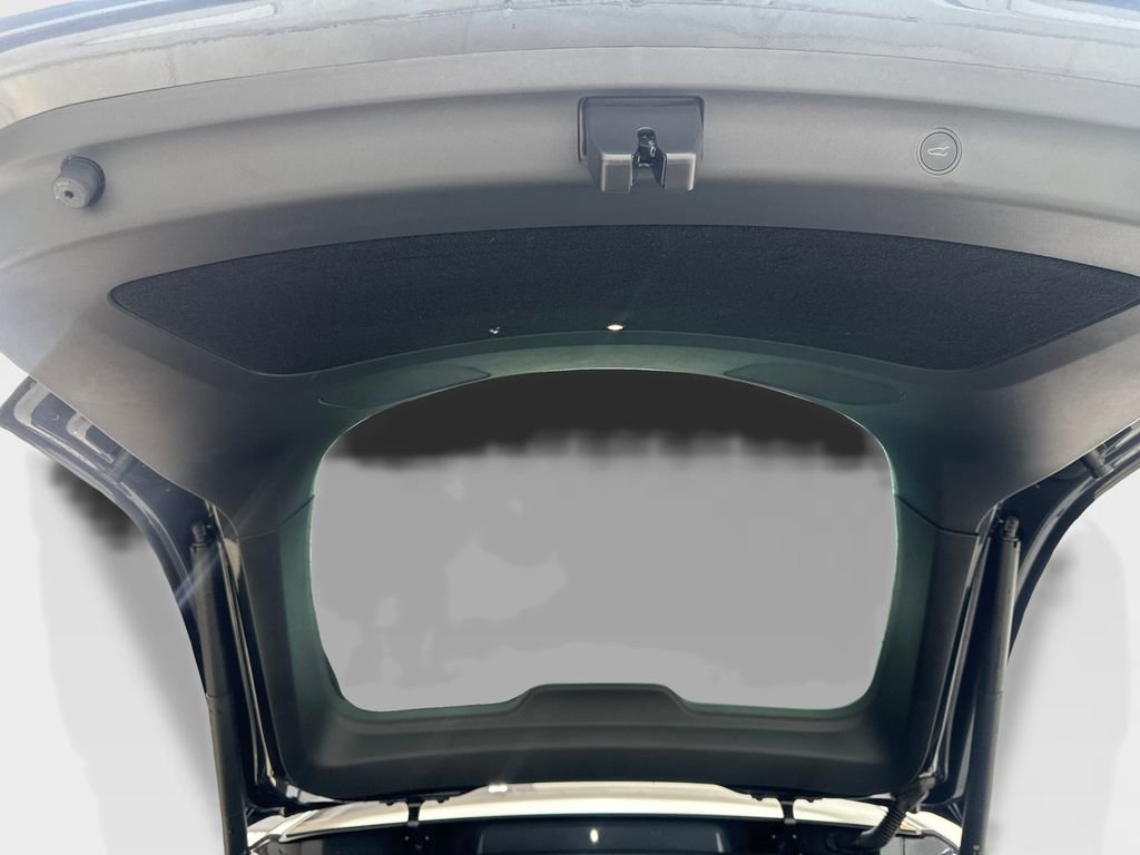 Used 2026 Tesla Model Y 2WD image 73