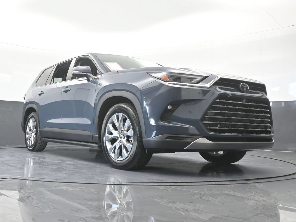 Used 2025 Toyota Grand Highlander FWD image 71